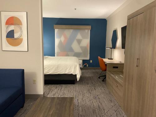 Holiday Inn Express & Suites Elyria, an IHG Hotel