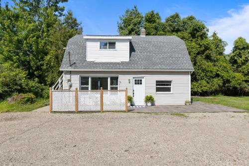 Pine Cove - Close to downtown and beaches in Douglas, Vereinigte Staaten von Amerika