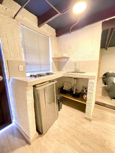 Konyha, Súper Apartamento central en Casa Colonial Bogotá (Super Apartamento central en Casa Colonial Bogota) near Nemzeti Múzeum