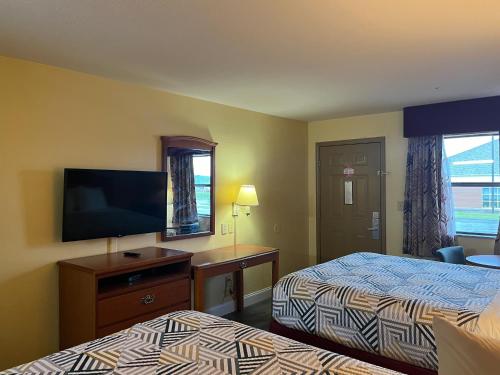2 queen beds