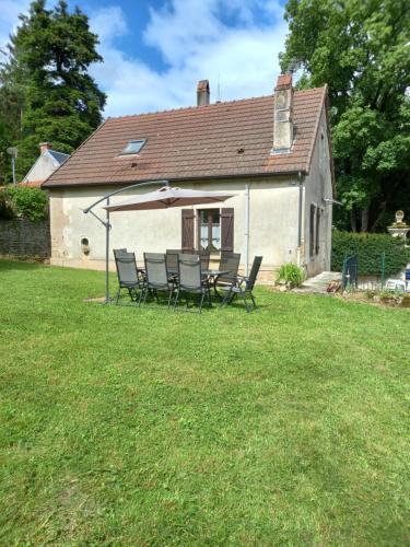 Maison vacances 8 voyageurs in ปูยี-ออง-โอซัว