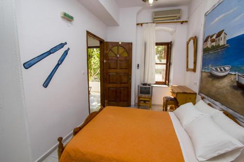 Symi Center Hotel