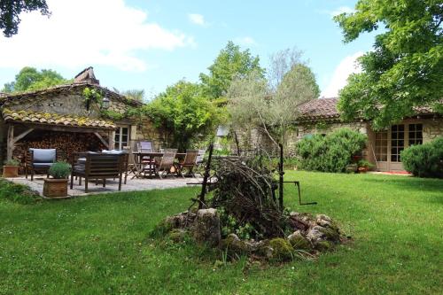 Gite l' Embrassement le Luquet Saint Beauzeil 82 in Montaigu-de-Quercy