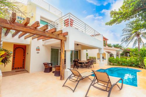 Villa Pura Vida - Spacious Oceanview with private pool - At Playacar Phase I