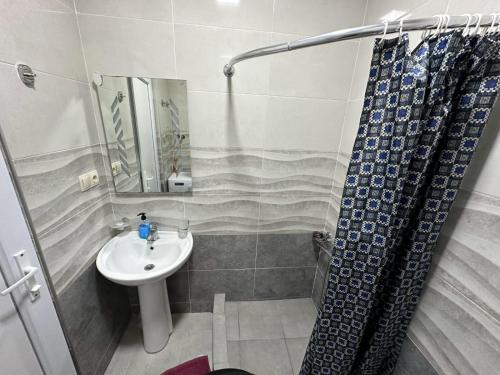 Батуми центр , апартаменты 2 минуты море, Batumi (foto 2)
