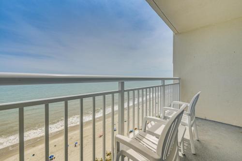 North Myrtle Beach Resort Apt - Walk to Beach!