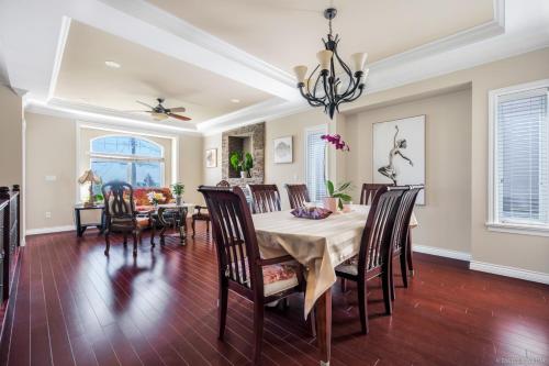 Cozy Share Home 3BD Suite in Coquitlam in Coquitlam, Canada