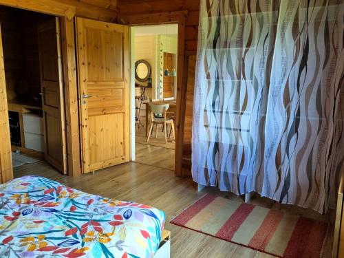 Cosy bright wooden house in Ariege mountains