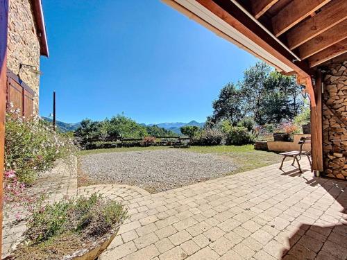 Létesítmények, La Grange d'Ardichen vue sur les montagnes in Aleu