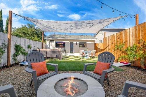 Cozy Cottage, Brand New, fully Private, walk to Everything in Thousand Oaks, USA