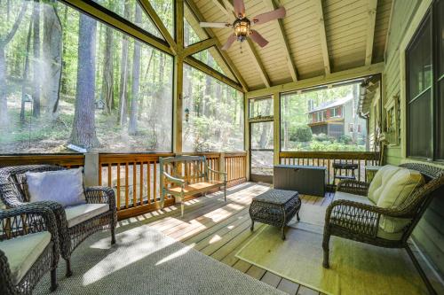 Tuckasegee Home with Community Perks 4 Mi to Lake! in Tuckasegee, USA