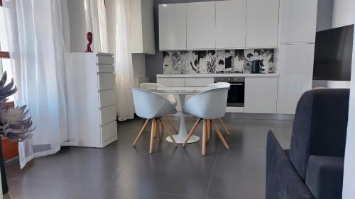 Chez Nous - image 5