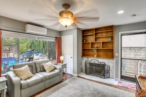 Anaheim Studio w/ Fireplace: 14 Mi to Disneyland!