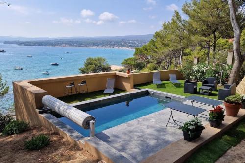 Grande maison climatisée piscine en bord de mer