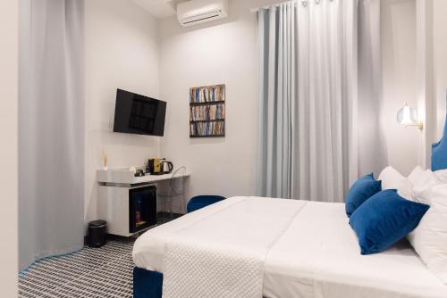 Three Rooms Toledo Room Type - Deluxe Room
