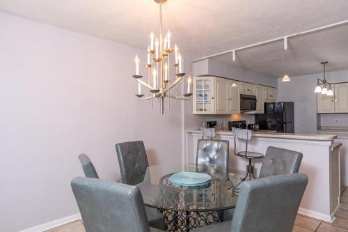 Shipwatch 222D by Wild Dunes, Oceanfront Condo in Isle of Palms, USA