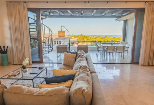 Cabo penthouse with unmatched resort amenities