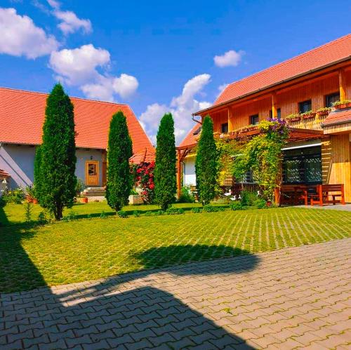 Pensiunea Keisd - Accommodation - Saschiz