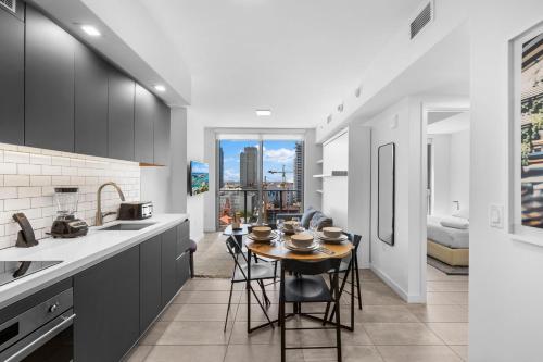 Luxury Condo with City Views in Downtown Miami in Miami, USA