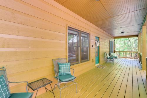 Cozy Lakeside Ellijay Cabin with Game Room and Dock!