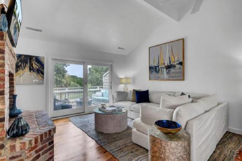 Fairway Dunes 2 by Wild Dunes, Luxury Home in Isle of Palms, USA