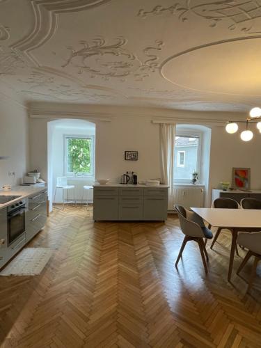 Altstadt-Apartment mit Stiftsblick