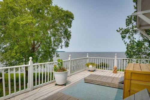 Bay Home in Annapolis with Private Dock