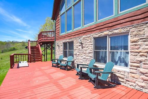 West Virginia Cabin Near Snowshoe Mountain Resort in Slaty Fork, USA