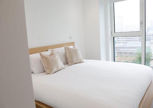 Modern New Spacious Apartment