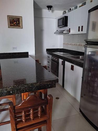 주방, VACATION APARTMENT IN COSTA AZUL i in 포를라마르