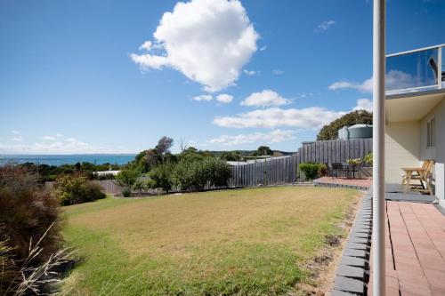 Idyllic Weymouth Retreat with Ocean Views in Lulworth