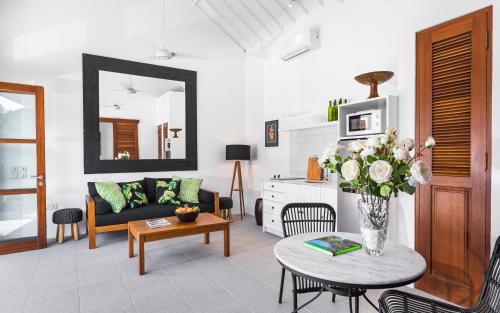 One-Bedroom Villa image 10