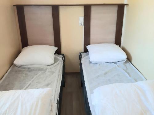 Mobil-Home Caves, 3 pièces, 4 personnes - FR-1-783-28