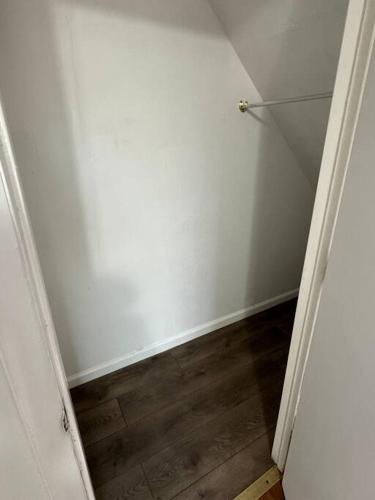 Comfy Family Home -Adjacent To NYC: 15 Guests in Passaic, USA