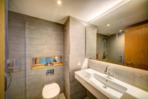 Apex City of Glasgow Hotel - image 2