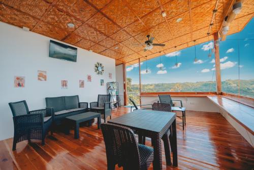 Restaurant, Malabuyoc Resort Cebu in Malabuyoc