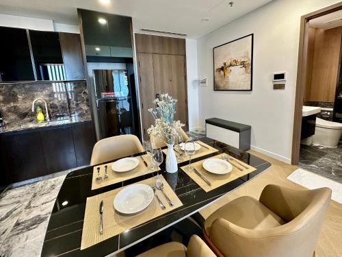 High-end 1BR LUMIERE Thao Dien HCMC - Min's Apartment - image 3