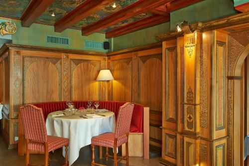 Restorāns, Hotel Spa et Restaurant Au Chasseur in Sommerau