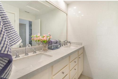 1 Bedroom apt,Medical Center, ALL BILLS INCLUDED in Houston, USA
