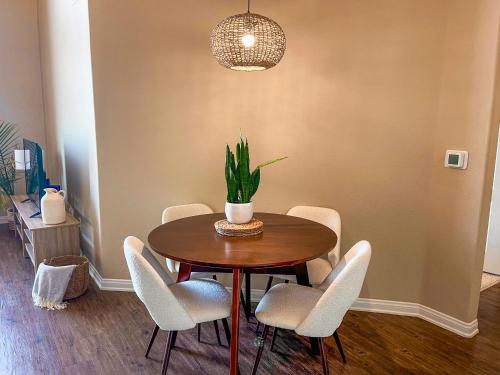 Sunny 1BDR centrally located in Marina del Rey in Los Angeles, USA