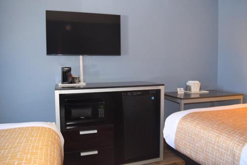 SF Central Hotel near Mission Dolores Park