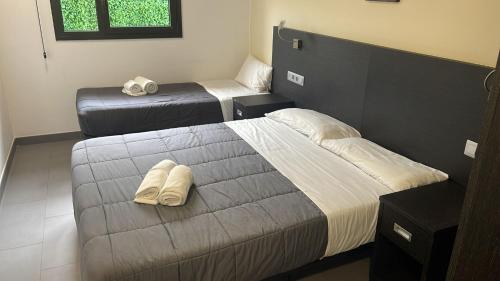 6 Bis HOTEL Room Type - Triple Room