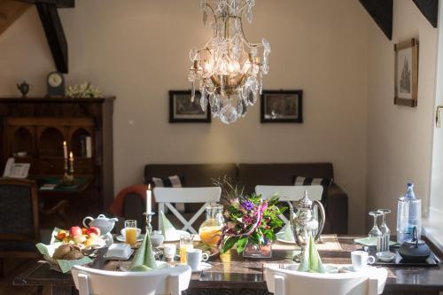 Duplex Apartment (2-6 Adults)
