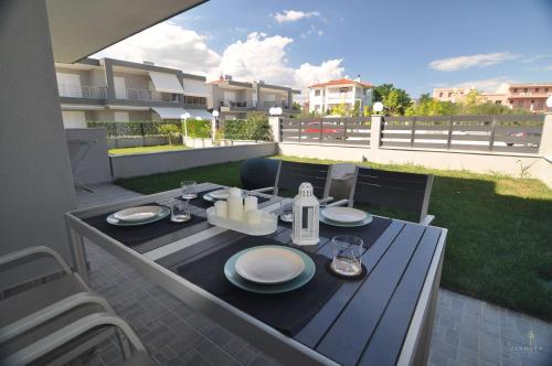 Zennova #24, FLOW Nikiti Family Apt 2