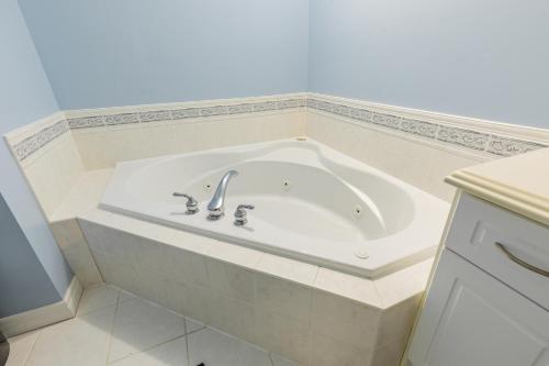 Beautiful 3 bedroom unit Beautiful 3 bedroom unit