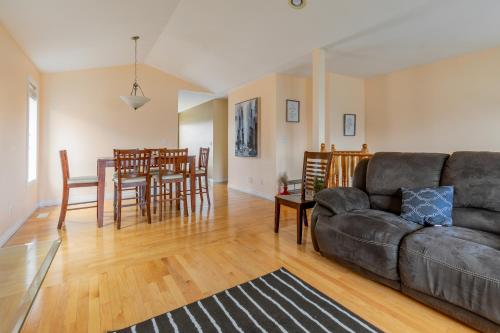 Beautiful 3 bedroom unit Beautiful 3 bedroom unit