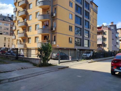Happy Apartment & Free Breakfast - Mladost, Sofia (photo 7)