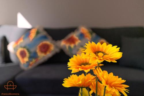 Modern Townhouse Close to City with Full Kitchen - Ellerslie, Окленд (фото 3)