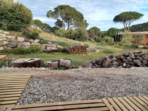 A környék, GITE Mourèzeva (GITE Mourezeva) in Moureze