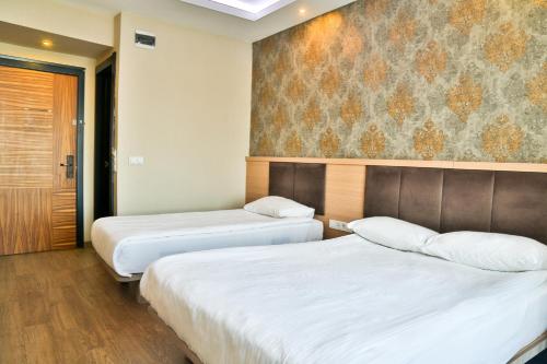 Budget Double Room ( No Balcony ) room in Start Hotel